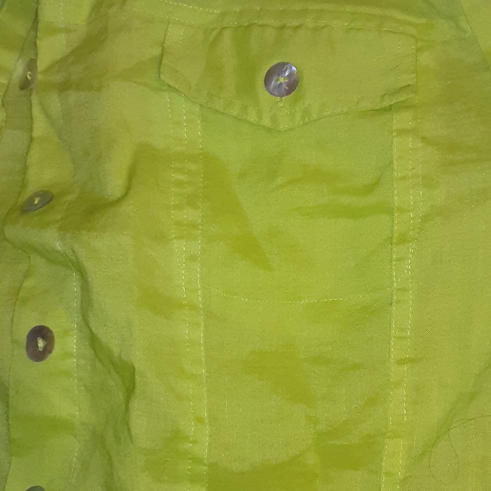 Shirt - Picture 2 of 4